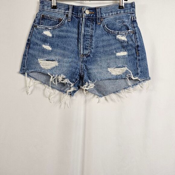 Aritzia Denim Forum The Ex Boyfriend Shorts Mid Wash - Size 26 - Picture 1 of 8
